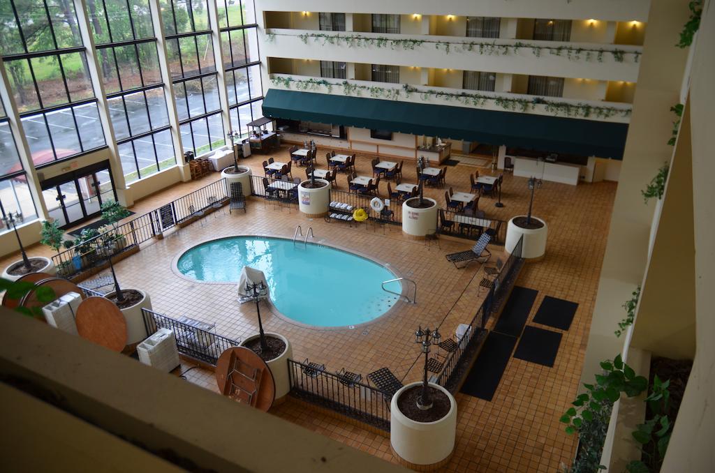 Clarion Hotel Jackson Northwest Eksteriør billede